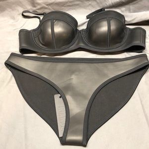 New black triangl bikini. XL